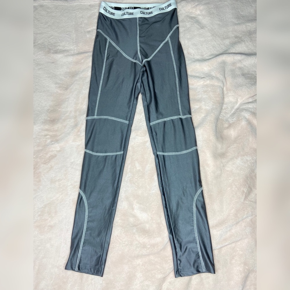 Crop Top Active Set - Picture 17 of 17